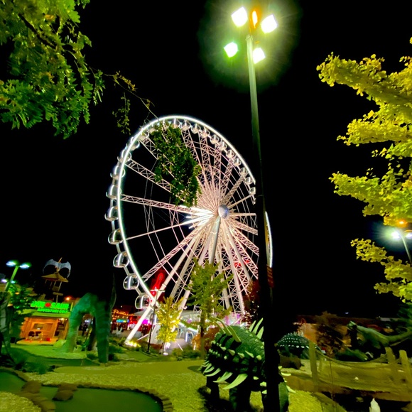 CLOSET CLOSED - Picture 1 of 1